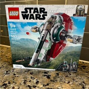LEGO Star Wars Boba Fett's Starship - Red, Green, and Gray